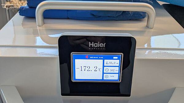 Haier cabinet